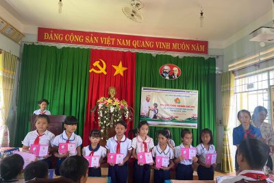 Đại hội cháu ngoan Bác Hồ trường TH Trần Cao Vân