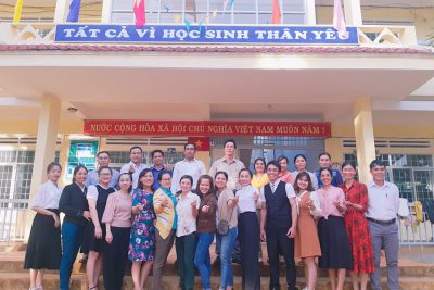Trường tổ chức gặp mặt chia tay giáo viên thuyên chuyển công tác